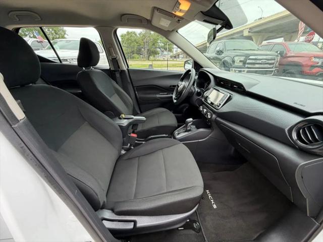 2024 Nissan Kicks S Xtronic CVT