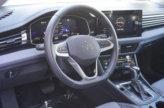 2025 Volkswagen Jetta 1.5T SE