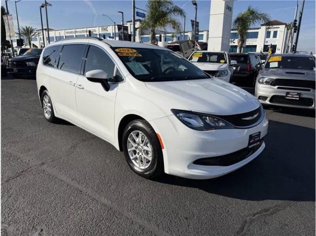 2021 Chrysler Voyager LXI