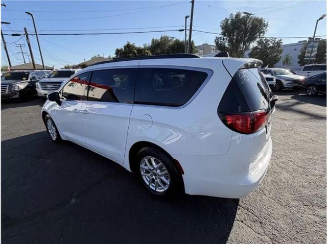 2021 Chrysler Voyager LXI