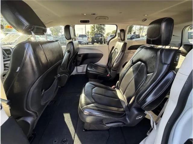 2021 Chrysler Voyager LXI