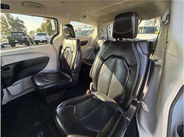 2021 Chrysler Voyager LXI