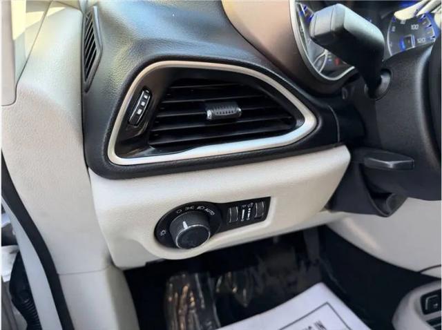 2021 Chrysler Voyager LXI