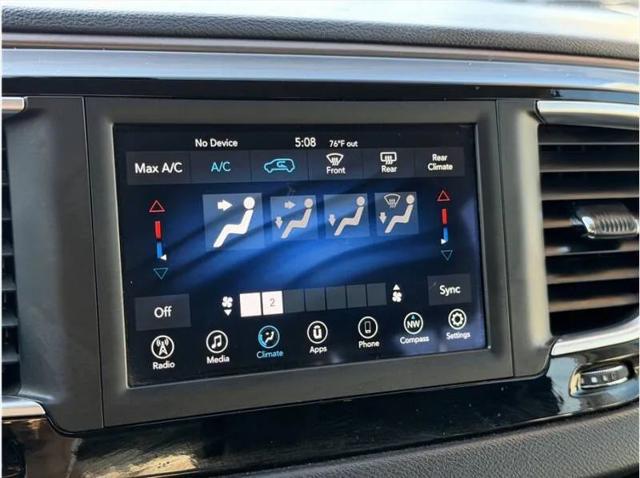 2021 Chrysler Voyager LXI