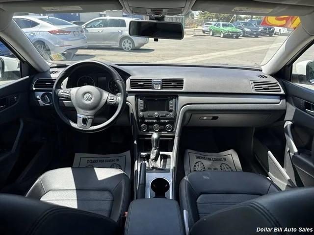 2015 Volkswagen Passat 1.8T SE