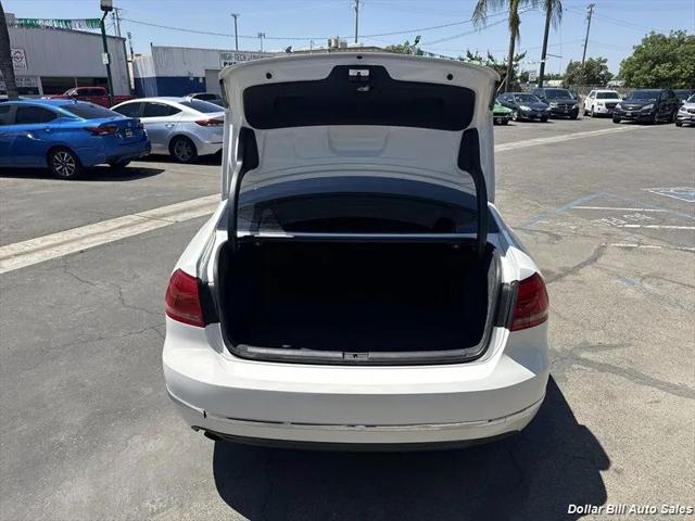 2015 Volkswagen Passat 1.8T SE