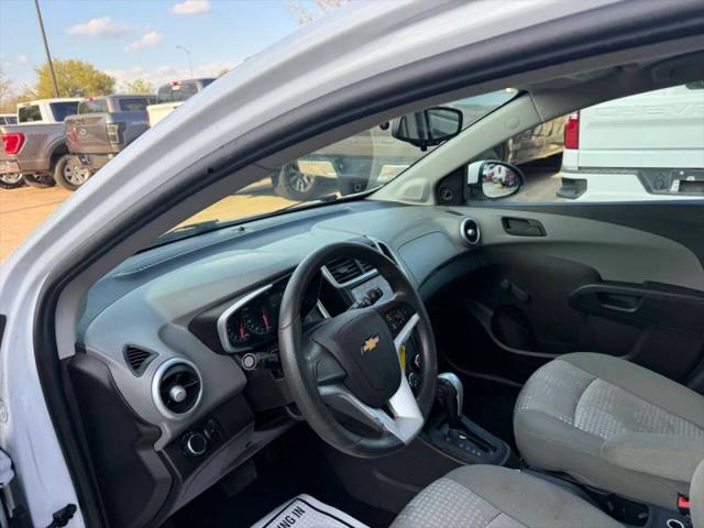 2020 Chevrolet Sonic FWD Hatchback 1FL 5-Door