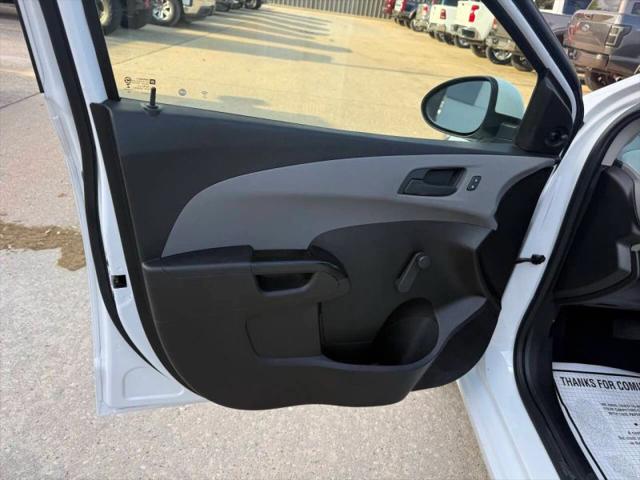 2020 Chevrolet Sonic FWD Hatchback 1FL 5-Door