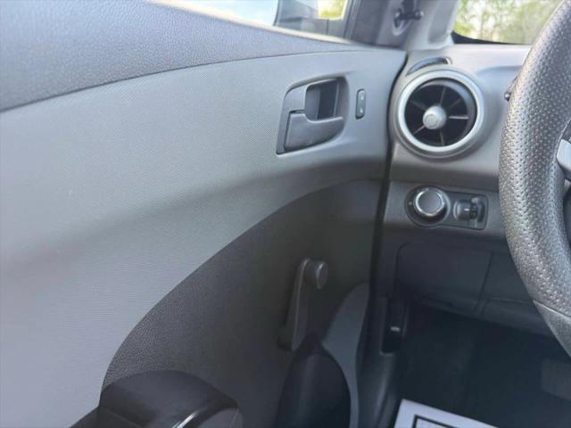 2020 Chevrolet Sonic FWD Hatchback 1FL 5-Door