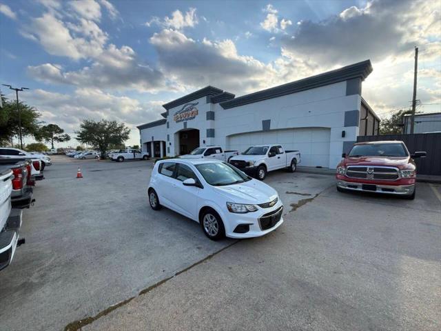 2020 Chevrolet Sonic FWD Hatchback 1FL 5-Door