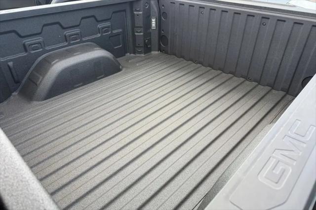 2026 GMC Sierra 1500 Crew Cab, Short Bed, SLE, 4WD