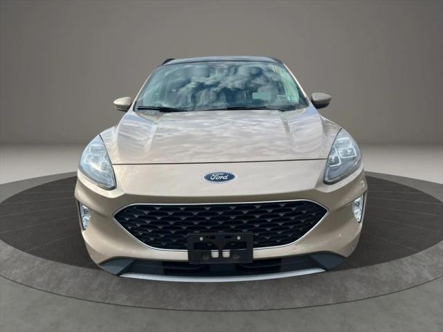 2020 Ford Escape Titanium Hybrid