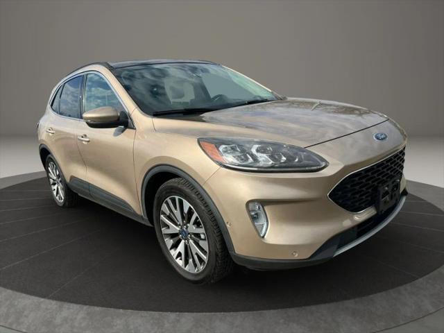 2020 Ford Escape Titanium Hybrid