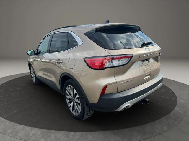 2020 Ford Escape Titanium Hybrid