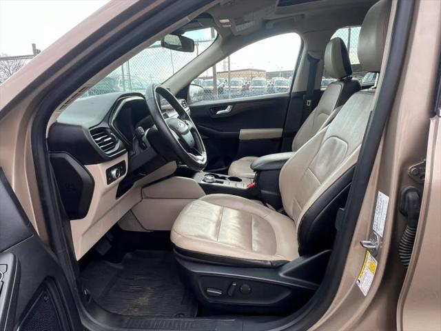 2020 Ford Escape Titanium Hybrid