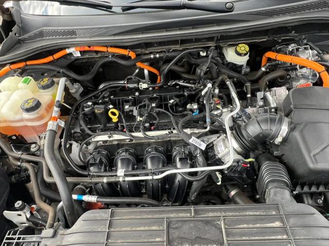2020 Ford Escape Titanium Hybrid