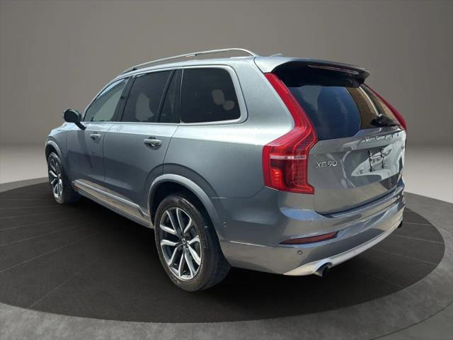 2018 Volvo XC90 T5 Momentum