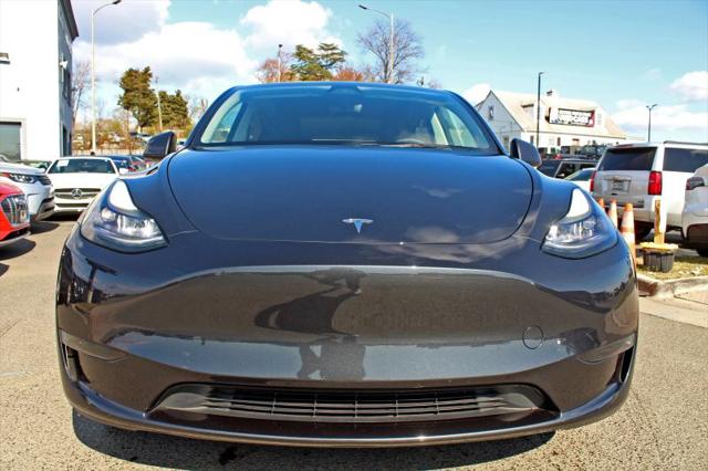 2024 Tesla Model Y Base