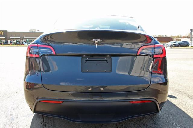2024 Tesla Model Y Base