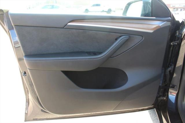 2024 Tesla Model Y Base