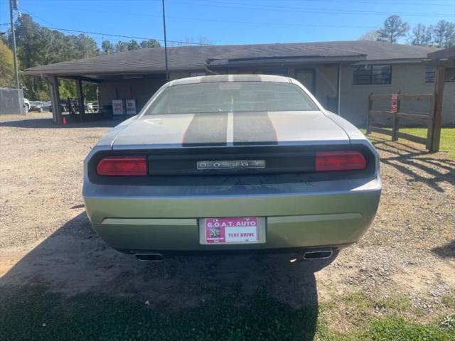 2011 Dodge Challenger Base