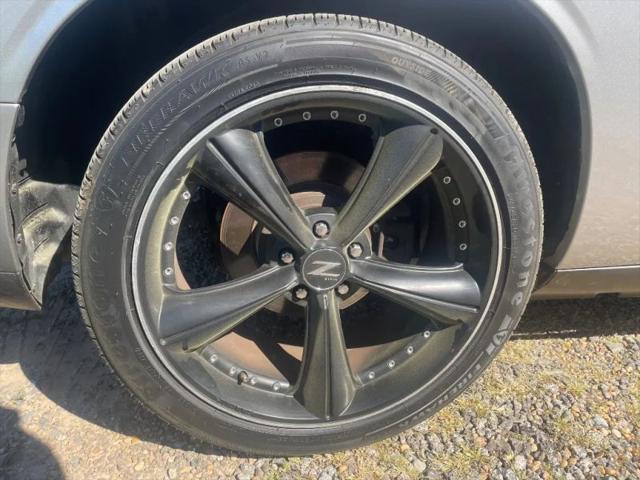 2011 Dodge Challenger Base