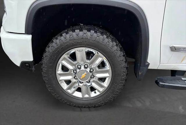 2024 Chevrolet Silverado 2500HD 4WD Crew Cab Standard Bed High Country