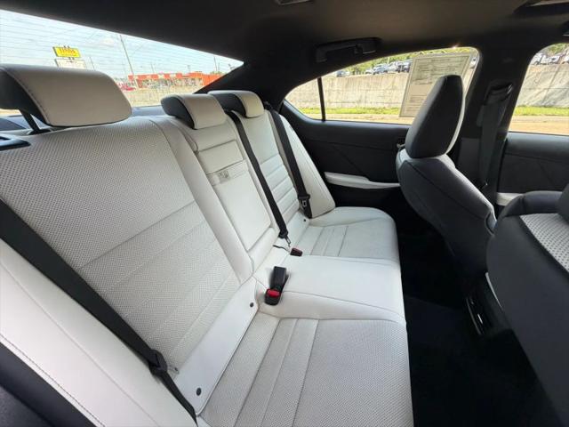 2022 Lexus IS 350 F SPORT