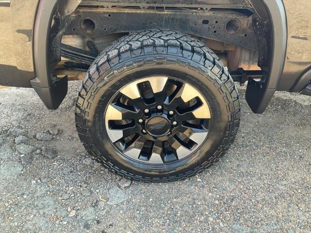2020 Chevrolet Silverado 2500HD 4WD Crew Cab Standard Bed Custom