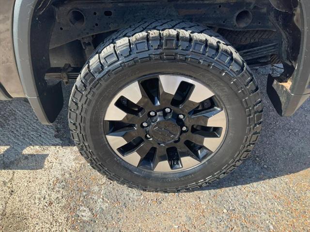 2020 Chevrolet Silverado 2500HD 4WD Crew Cab Standard Bed Custom