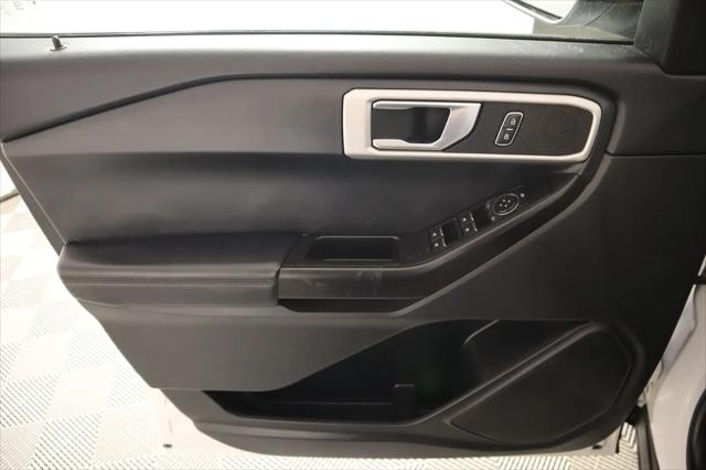 2022 Ford Explorer Base