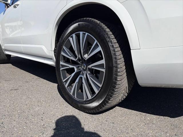 2020 Volvo XC90 T5 Momentum 7 Passenger