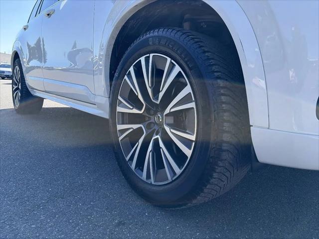 2020 Volvo XC90 T5 Momentum 7 Passenger