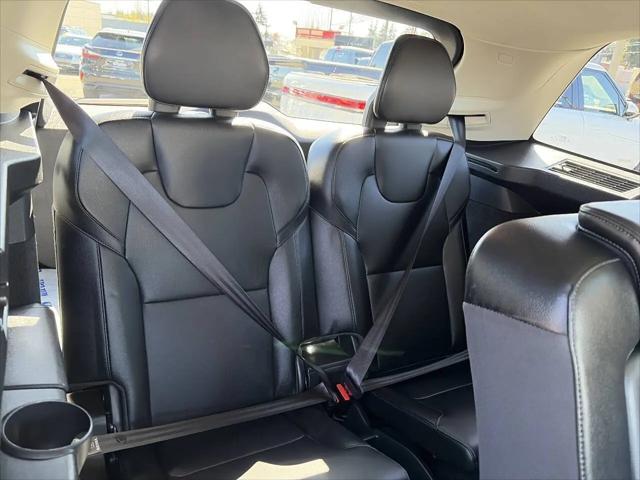 2020 Volvo XC90 T5 Momentum 7 Passenger