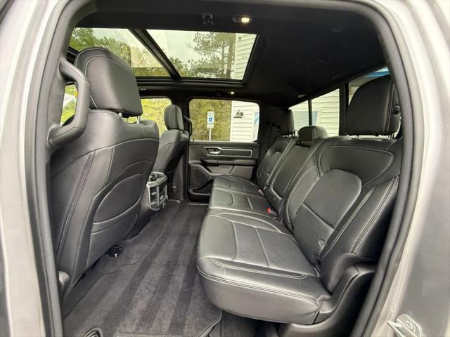 2022 Ram 1500 Big Horn Crew Cab 4x4 5'7" Box