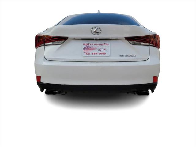 2017 Lexus IS 200t 200t