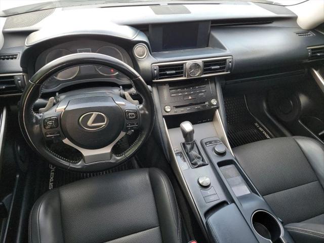 2017 Lexus IS 200t 200t