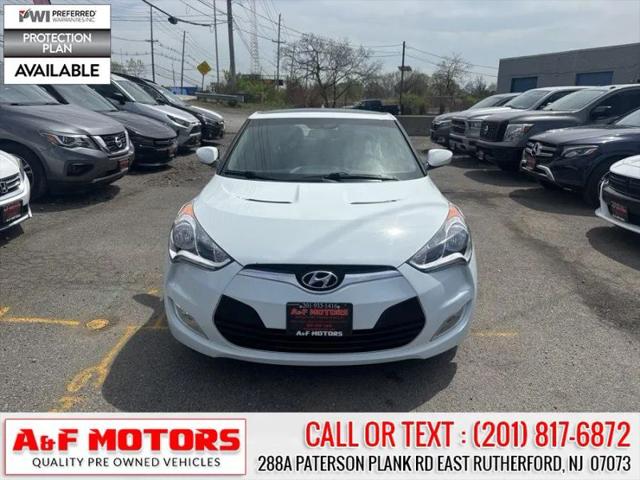 2013 Hyundai Veloster Base w/Black