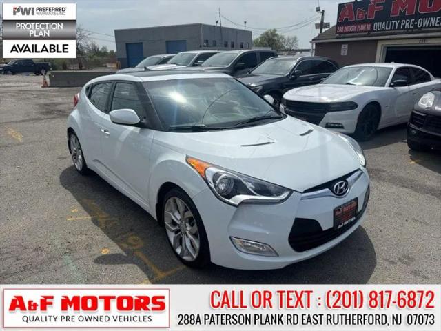 2013 Hyundai Veloster Base w/Black