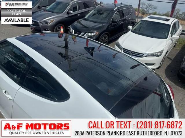 2013 Hyundai Veloster Base w/Black