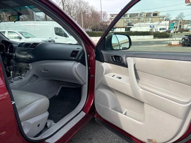 2010 Toyota Highlander Base