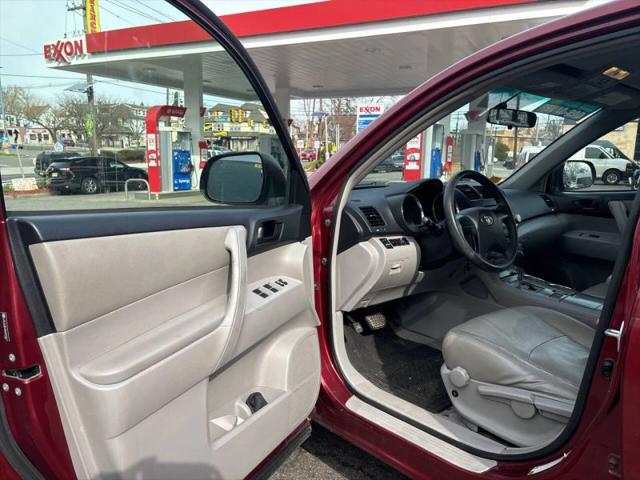 2010 Toyota Highlander Base