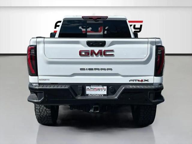 2024 GMC Sierra 2500HD 4WD Crew Cab Standard Bed AT4X