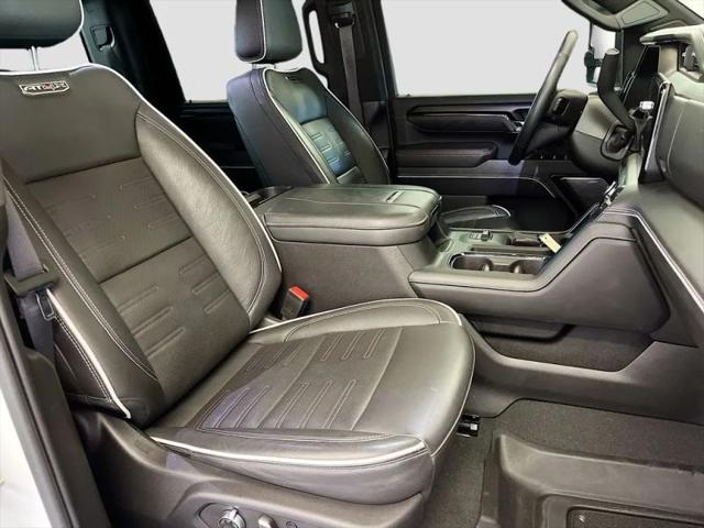 2024 GMC Sierra 2500HD 4WD Crew Cab Standard Bed AT4X