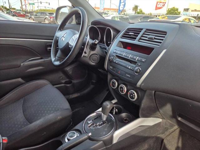 2011 Mitsubishi Outlander Sport SE