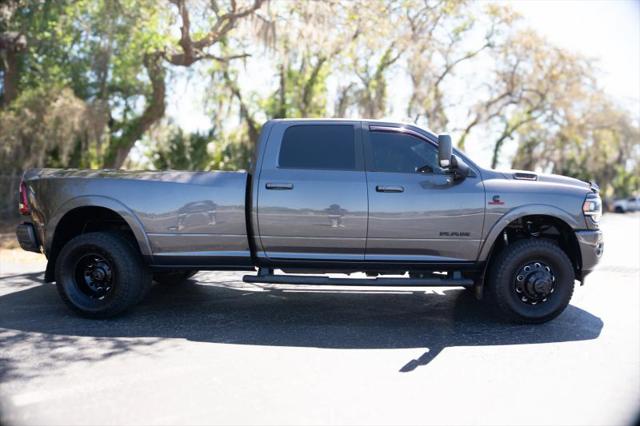 2020 Ram 3500 Laramie Crew Cab 4x4 8' Box