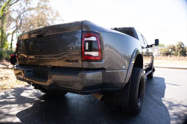 2020 Ram 3500 Laramie Crew Cab 4x4 8' Box