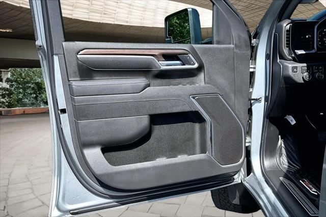 2026 Chevrolet Silverado 2500HD Crew Cab, Standard Bed, LT, 4WD