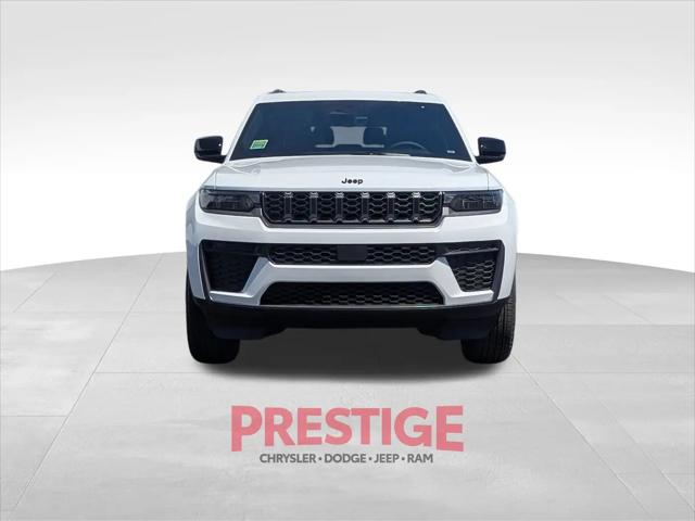 2026 Jeep Grand Cherokee L Altitude 4x4