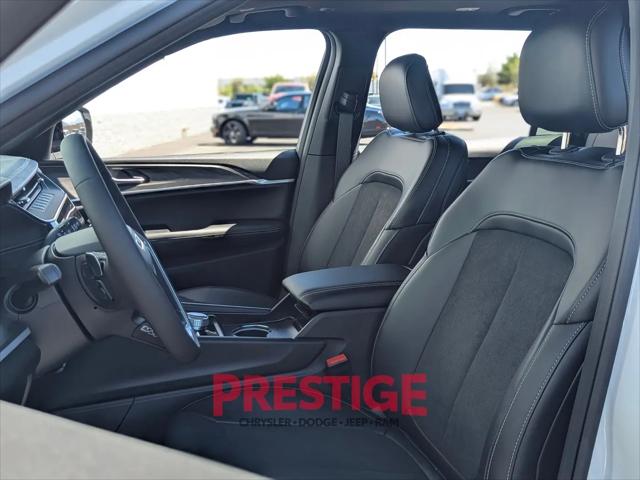 2026 Jeep Grand Cherokee L Altitude 4x4